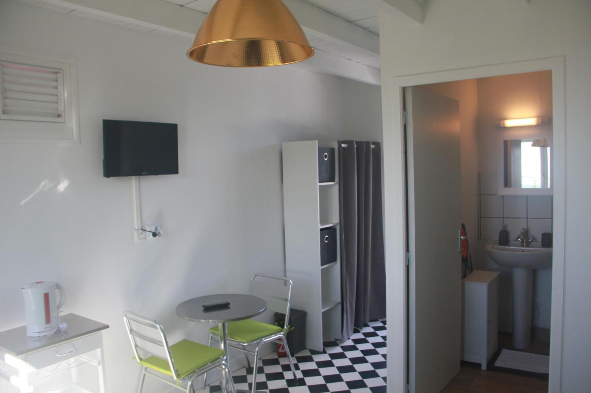 Villa Eden Rock Schoelcher Rom bilde