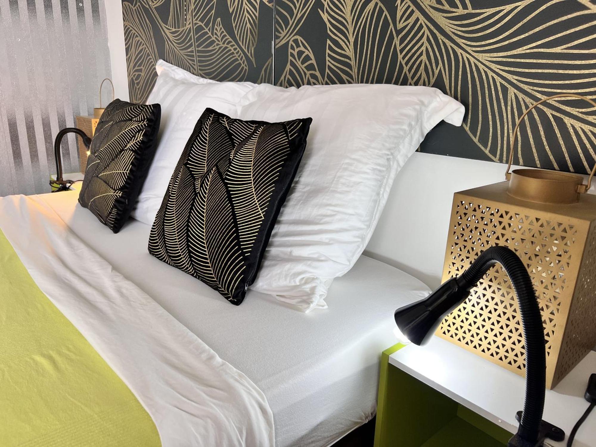 Villa Eden Rock Schoelcher Rom bilde
